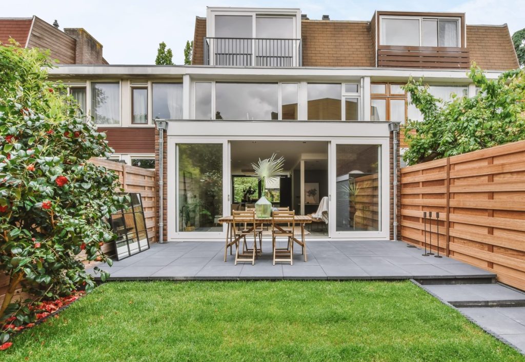 Low-Maintenance but Luxury Garden design